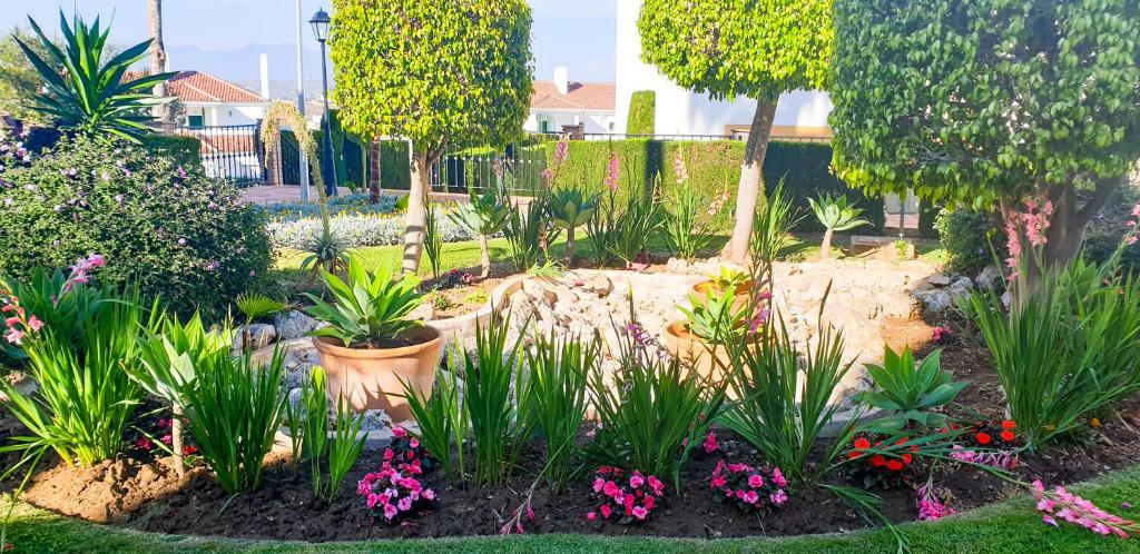 Vonkajšia záhrada v ubytovaní Calle Margarita - Miraflores 9-3 Mijas Costa