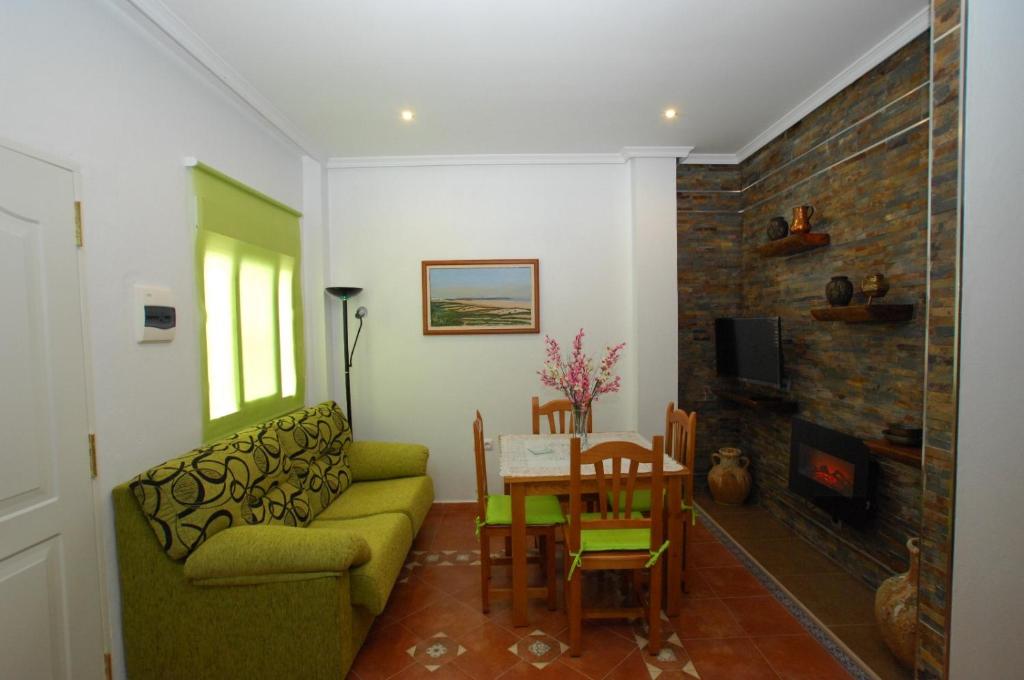 A seating area at Apartamento Triana l Bolonia, Tarifa