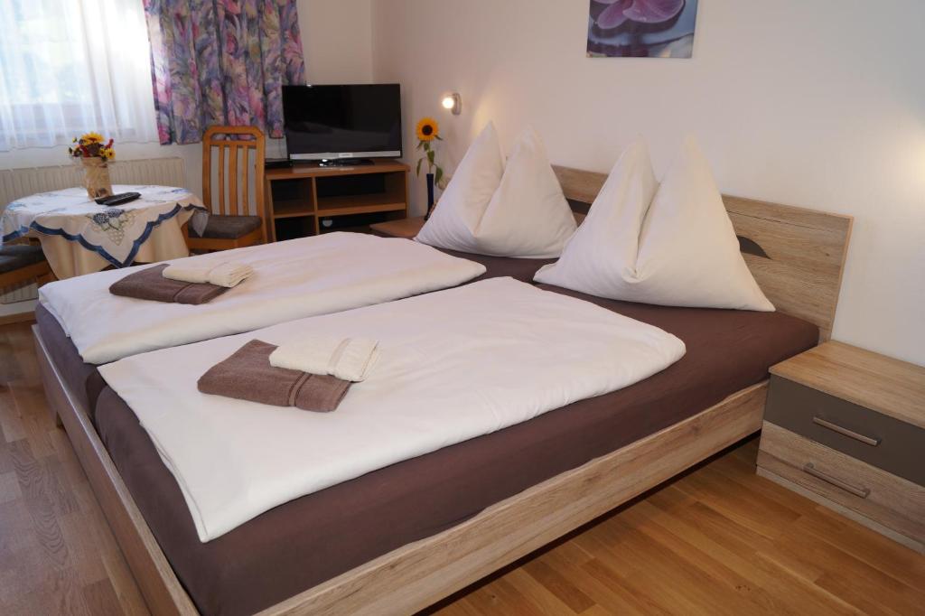 Posteľ alebo postele v izbe v ubytovaní Appartements Sonnberg