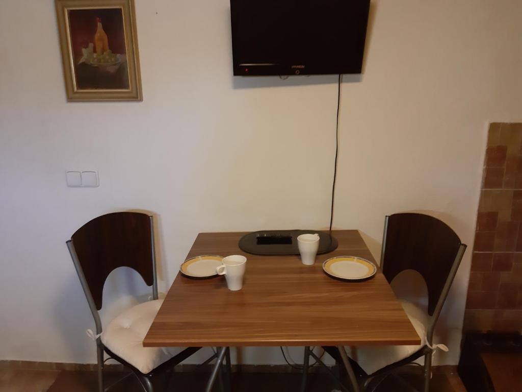 TV a/nebo společenská místnost v ubytování Pavlov24 - Zahradní domečky
