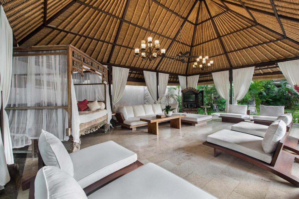 Villa Pantai Karang - 10