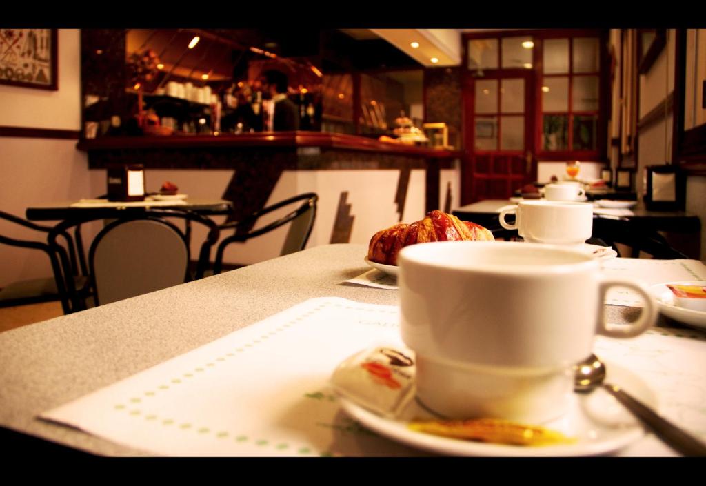 Coffee and tea making facilities at Hotel Xunqueira