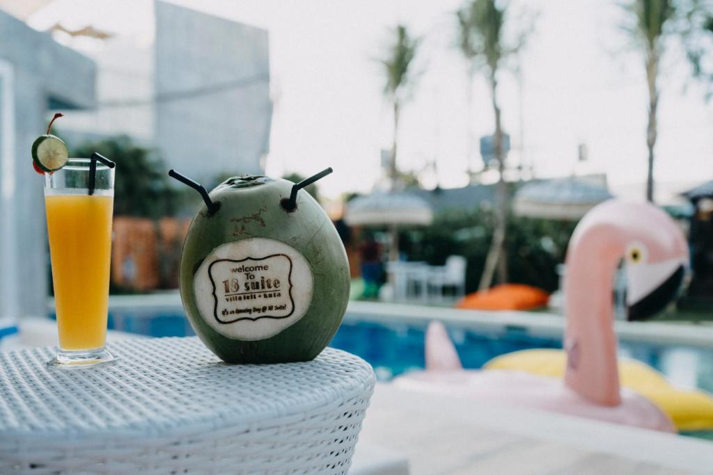 Напитки в 18 Suite Villa Loft at Kuta