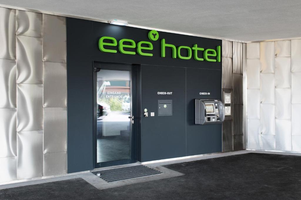 eee Hotel Traun - Resim 8