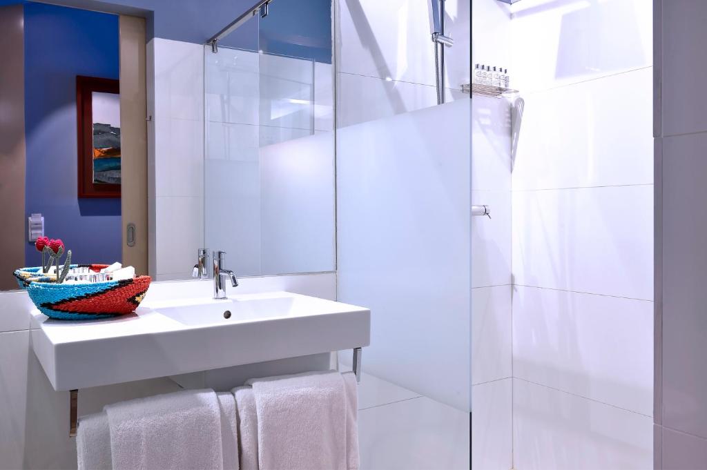 The Editory House Ribeira Porto Hotel - Resim 36