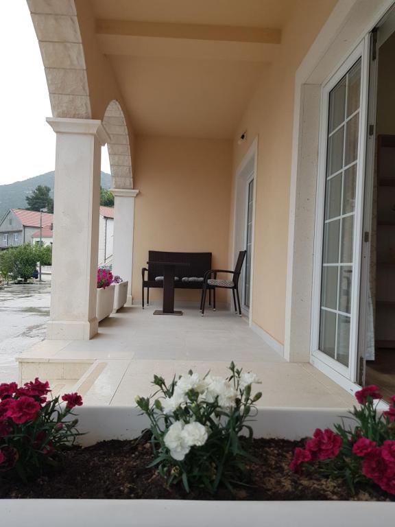Balkón nebo terasa v ubytování Apartments Damić