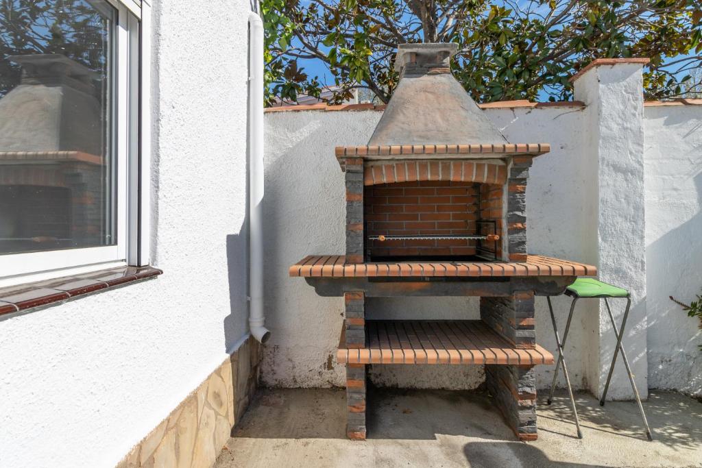Fotografia z galérie ubytovania Goldhome - Montgri - Piscina climatizada v destinácii Empuriabrava