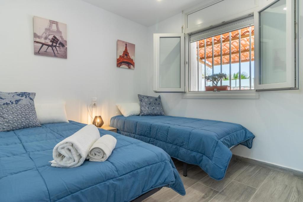 Fotografia z galérie ubytovania Goldhome - Montgri - Piscina climatizada v destinácii Empuriabrava