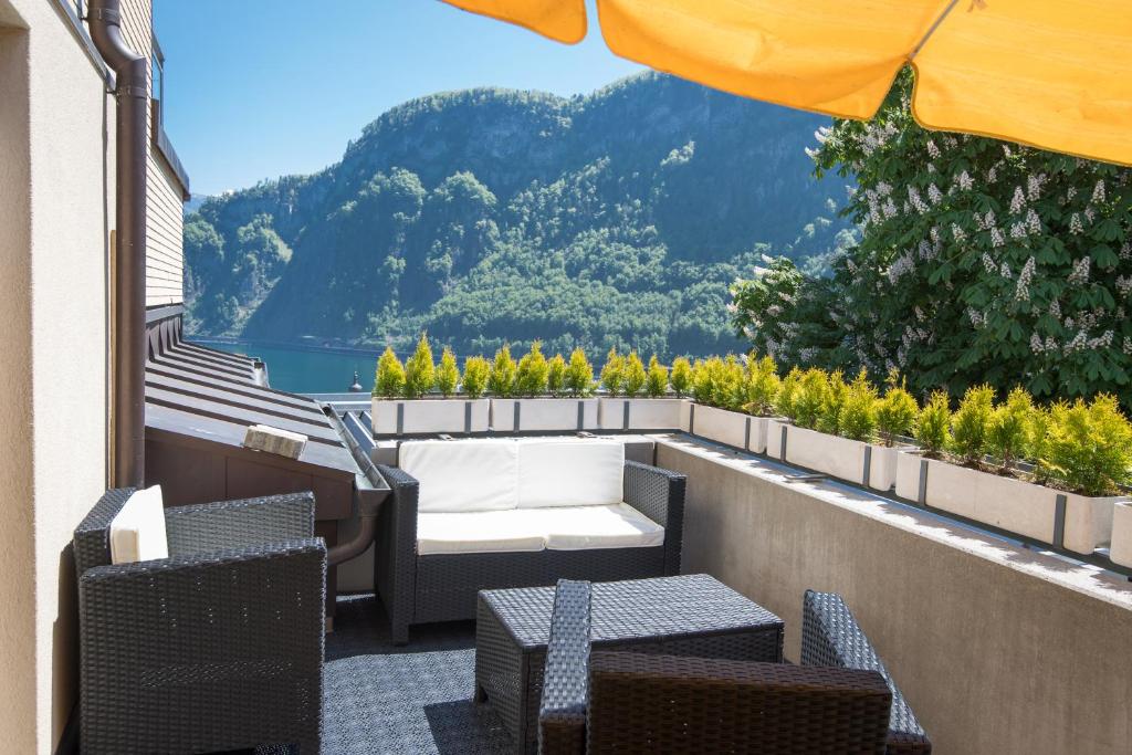Nespecifikovaný výhled na hory nebo výhled na hory při pohledu z hotelu