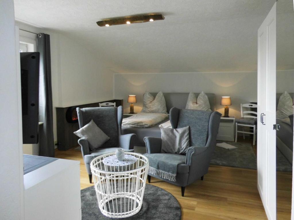 Posezení v ubytování Ferienwohnung _ Ferienzimmer Levsen