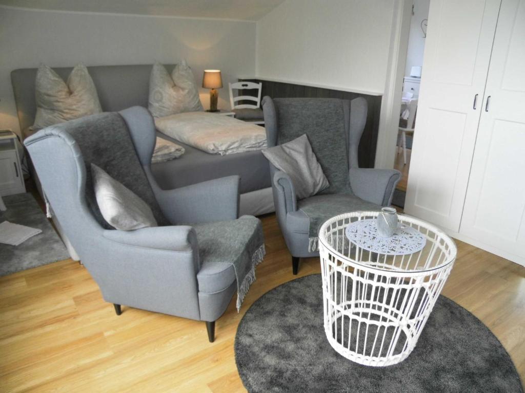 Posezení v ubytování Ferienwohnung _ Ferienzimmer Levsen