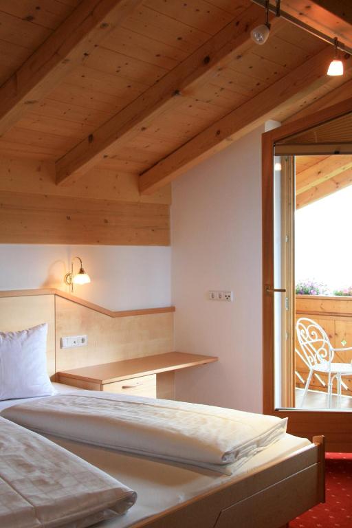 Postel nebo postele na pokoji v ubytování Bed & Breakfast Untermüllerhof