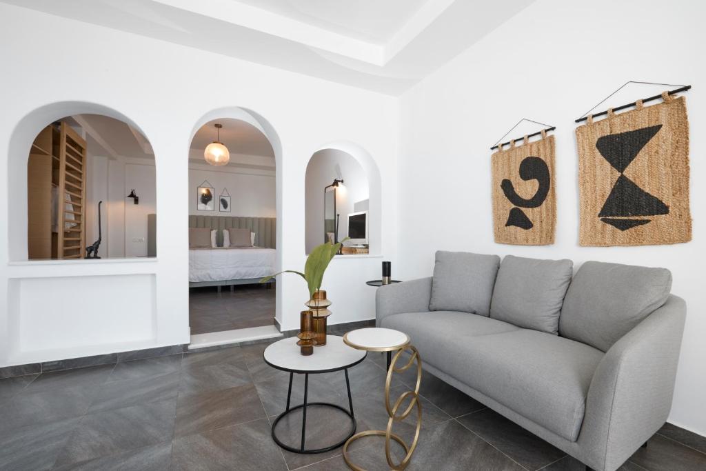 Petit Palace Suites - 7