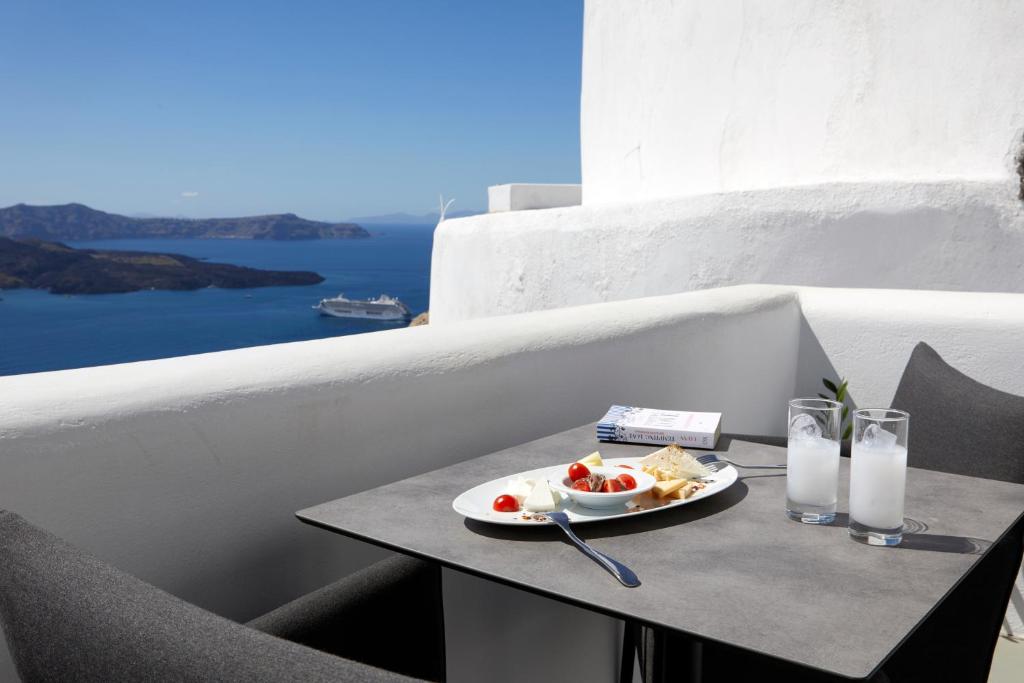 Petit Palace Suites - 5