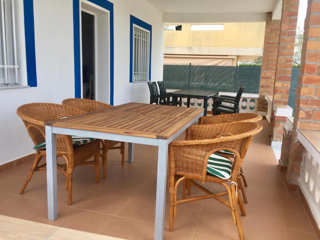 OLIVA HOLIDAYS 4, Oliva – Precios actualizados 2023