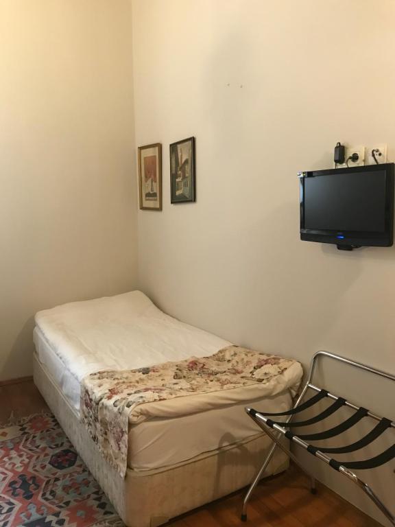 The Ninova - Standard Triple Room