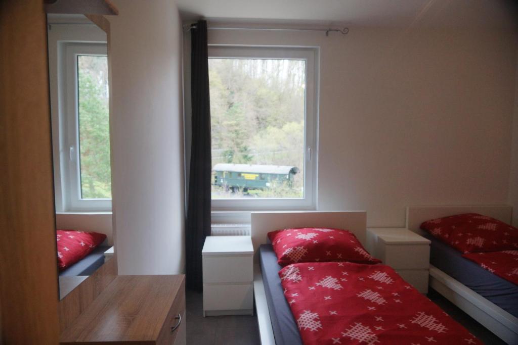 Bahnhof Grenzau - Habitación Doble Estándar Con Baño Compartido