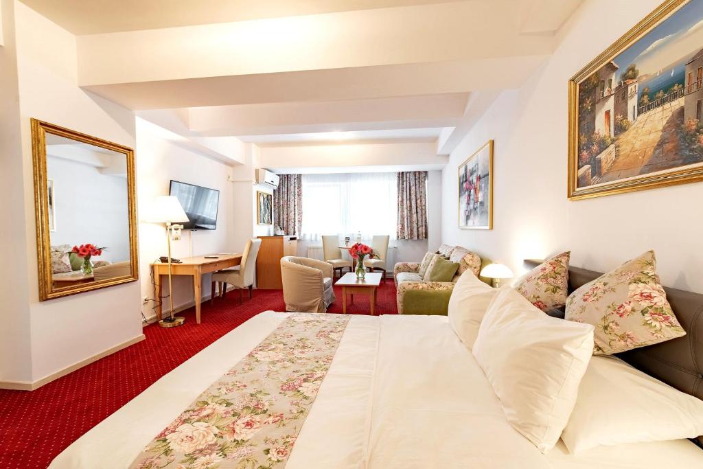 Posezení v ubytování Bucur Accommodation
