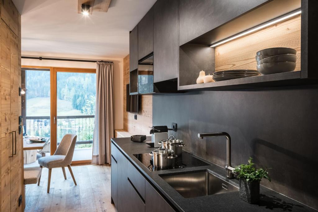 Les Dolomites Mountain Lodges - 山景公寓