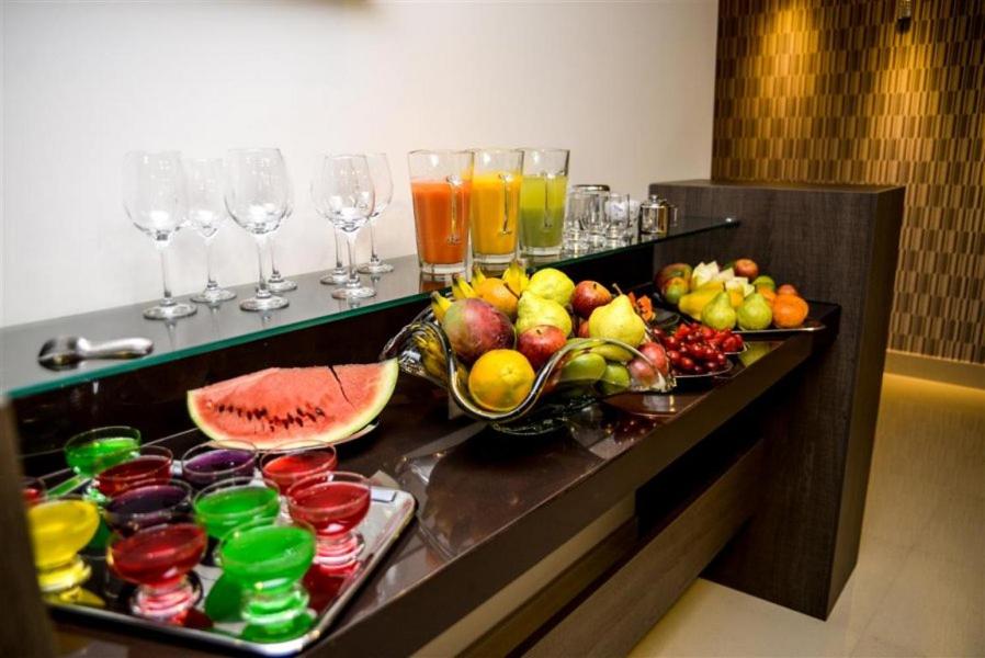  Grand Café Hotel