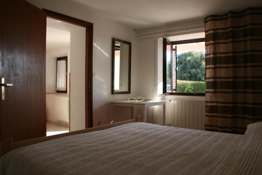 Posteľ alebo postele v izbe v ubytovaní Guest House Zohil