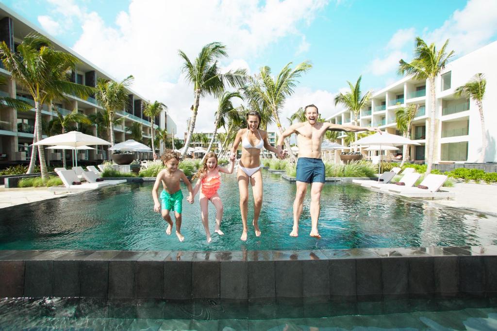 Family Selection at Grand Palladium Costa Mujeres Resort & Spa - All  Inclusive, Cancún – Updated 2024 Prices