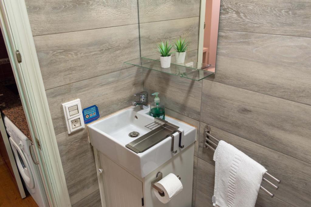 Fotografie z fotogalerie ubytování Apartamentos San Roque v destinaci Llanes