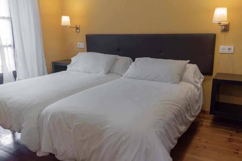 Fotografie z fotogalerie ubytování Apartamentos San Roque v destinaci Llanes