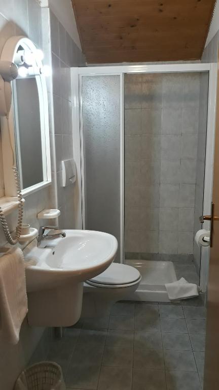 Koupelna v ubytování Hotel Karinhall