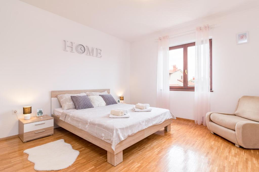 Apartments Rede - Appartement Met Twee Slaapkamers Met Balkon