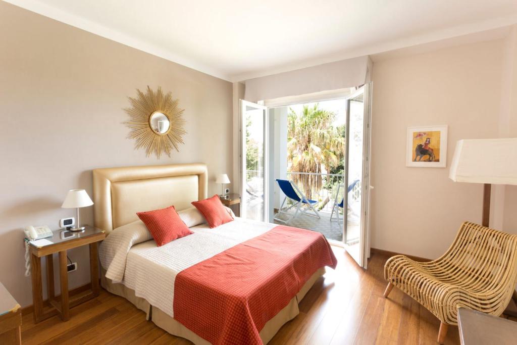 Cefalù : Hotel Kalura (3 étoiles)