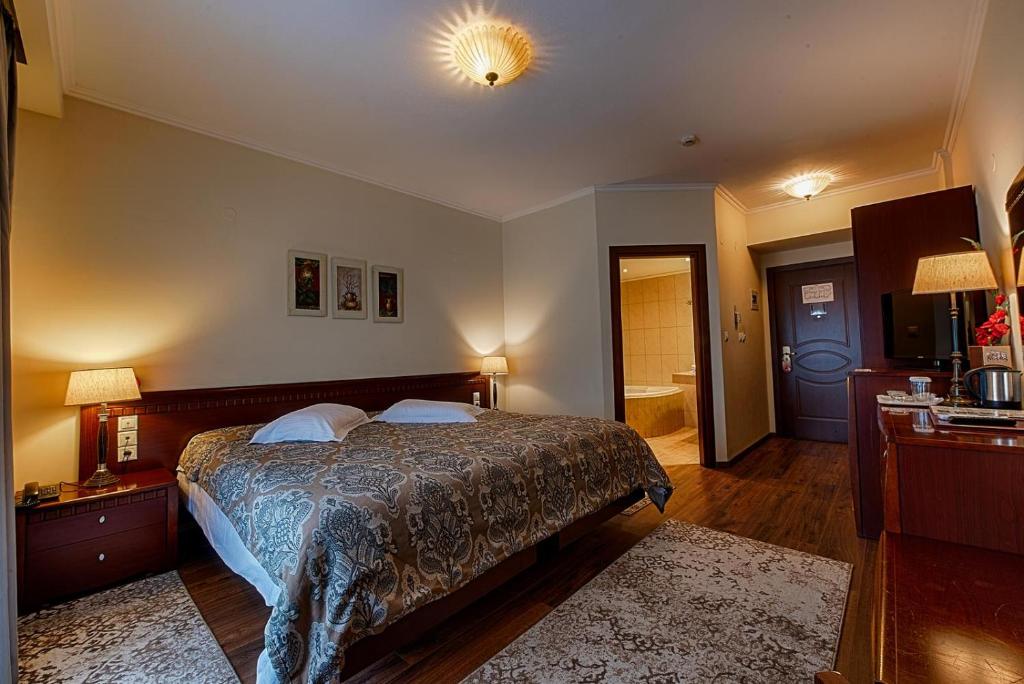 Hotel Nostos - Quarto Duplo Com Cama King Size
