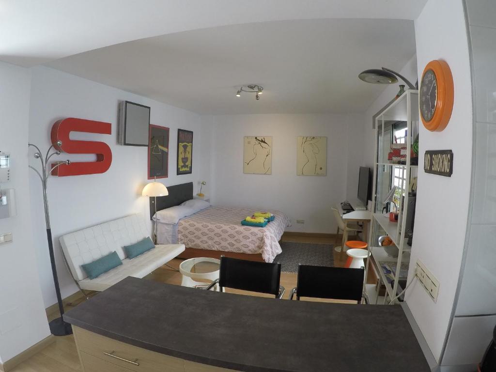 Armengual Centro Apartments FREE PARKING By Easytrip - 1