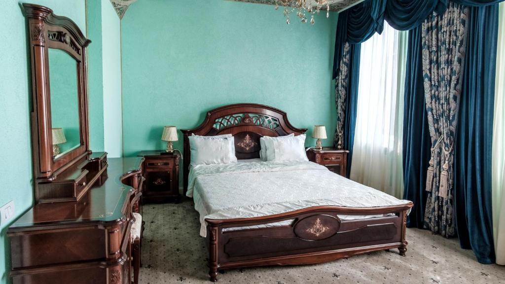 JMR Royal - 