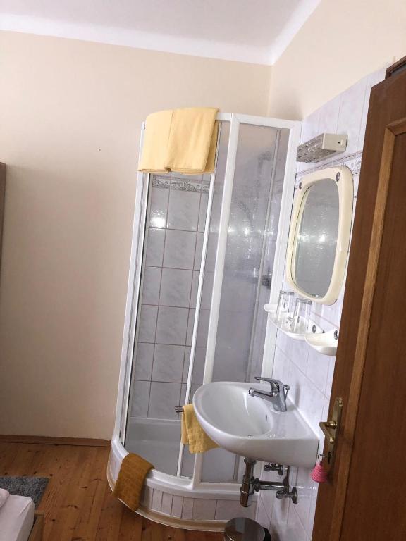 Koupelna v ubytování Gasthof-Pension Reidnwirt