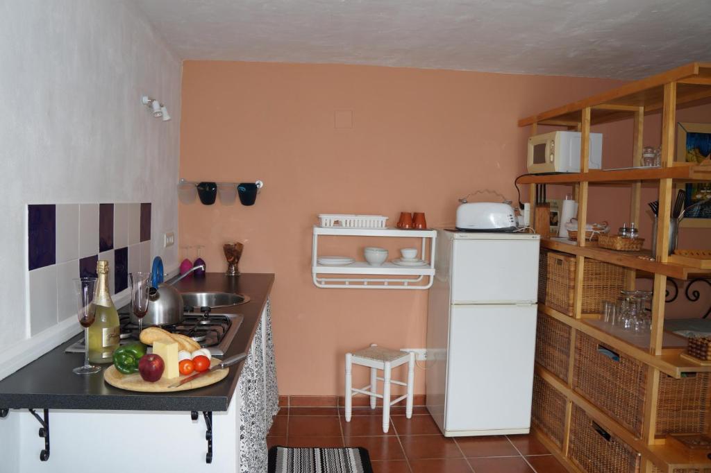 Kuchyň nebo kuchyňský kout v ubytování Vine Ridge Studio and Apartment