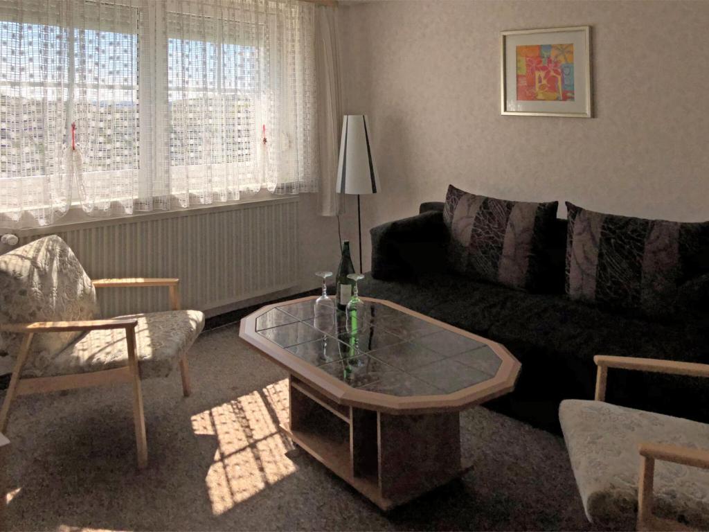 Posezení v ubytování Apartment in Wichsenstein near Gößweinstein Castle