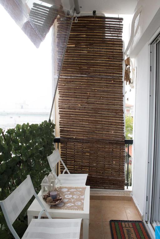 Balkón nebo terasa v ubytování Dandy Villas Nea Kallikratia Sea View Loft - Open up roof - Down Town