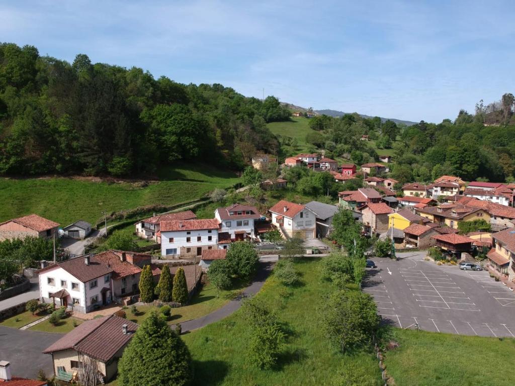 Apartamentos El Bosquexu (España Intriago) - Booking.com