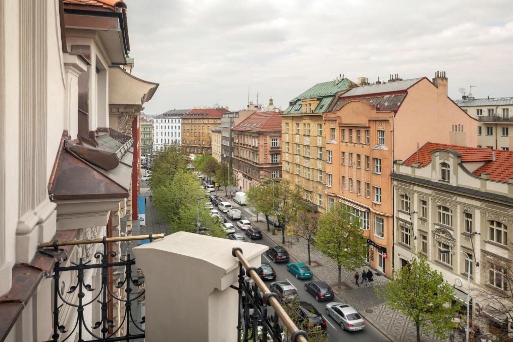 Nespecifikovaný výhled na destinaci Praha nebo výhled na město při pohledu z hotelu