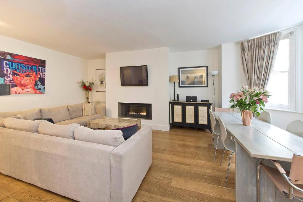 Fantastic 3 Bed Apartment In Earls Court