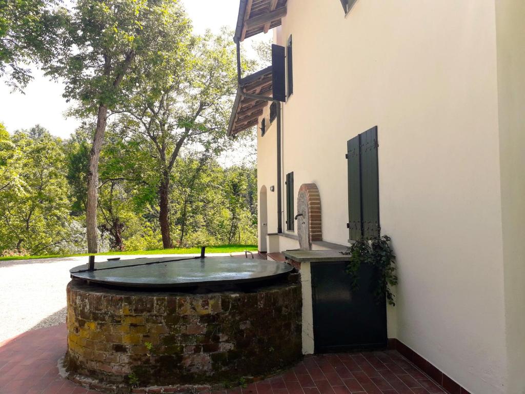 Zdjęcie z galerii obiektu AMERICA NEI BOSCHI B&B w mieście Bra