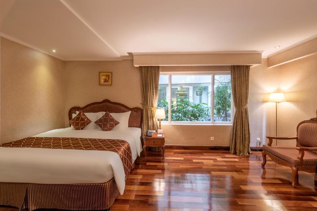 Phòng Premium Deluxe Có Giường Cỡ King Nhìn Ra Thành Phố