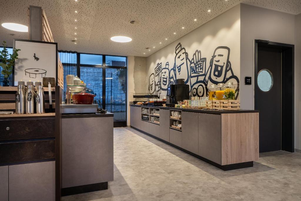 Holiday Inn - the niu, Keg Hamburg Ost by IHG - Resim 18