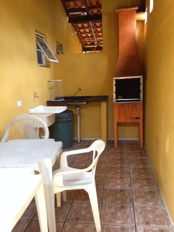  Casa Condomínio para até 8 pessoas 300m da praia