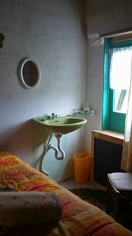 Postel nebo postele na pokoji v ubytování shepherds cottage