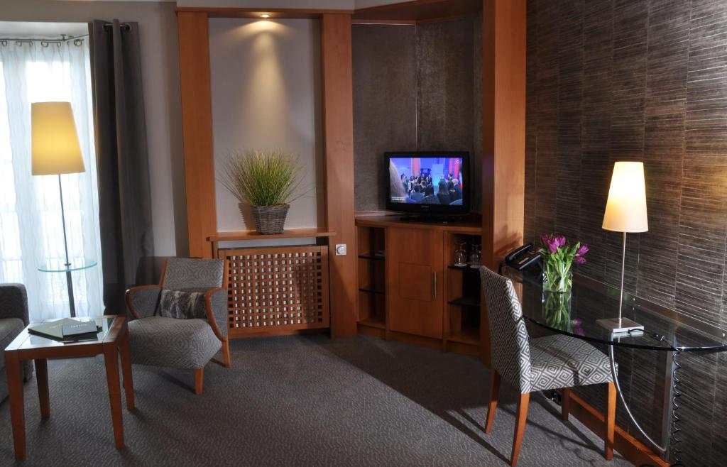 TV a/nebo společenská místnost v ubytování Hotel Eggers Hamburg