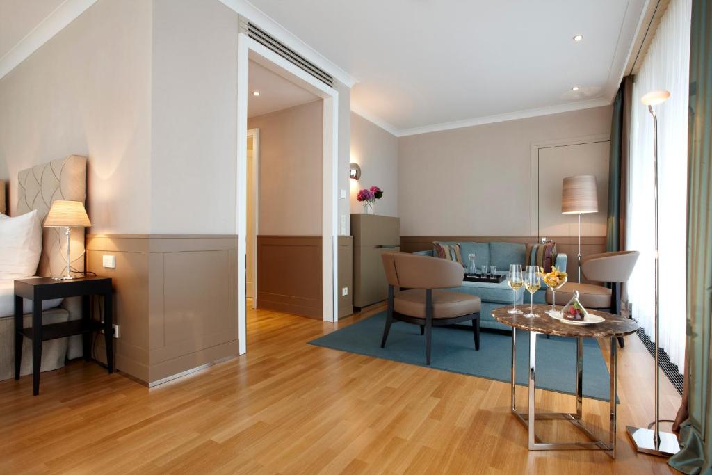 Posezení v ubytování Romantik Hotel Das Lindner