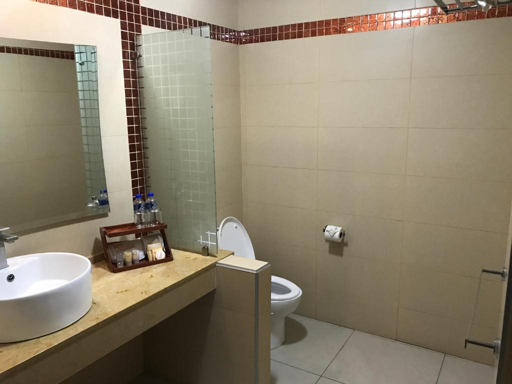 Koupelna v ubytování Hostalia Hotel Expo & Business Class