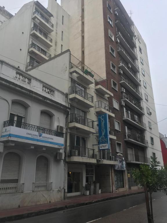 Budova, kde se aparthotel nachází